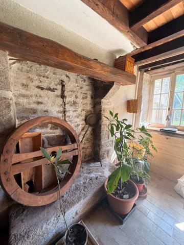 MAGNIFIQUE Moulin de Peurousseau 142m², 4 chambres sur terrain de 4663m² 149 000 €