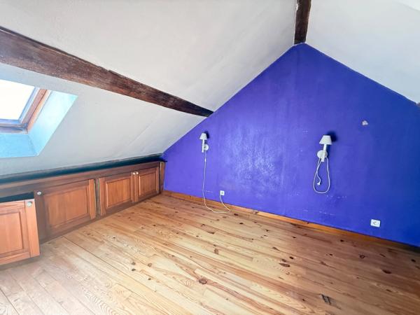 MAGNIFIQUE Moulin de Peurousseau 142m², 4 chambres sur terrain de 4663m² 149 000 €