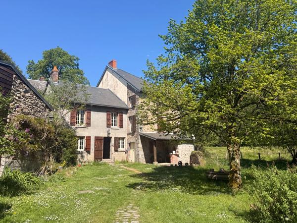 MAGNIFIQUE Moulin de Peurousseau 142m², 4 chambres sur terrain de 4663m² 149 000 €