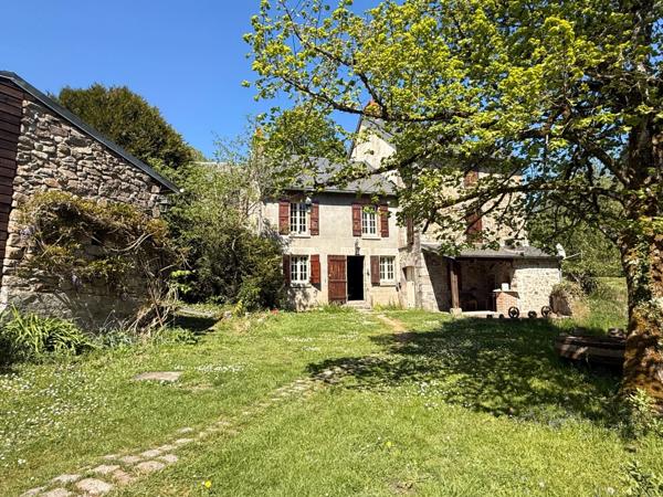 MAGNIFIQUE Moulin de Peurousseau 142m², 4 chambres sur terrain de 4663m² 149 000 €