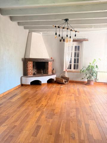 MAGNIFIQUE Moulin de Peurousseau 142m², 4 chambres sur terrain de 4663m² 149 000 €