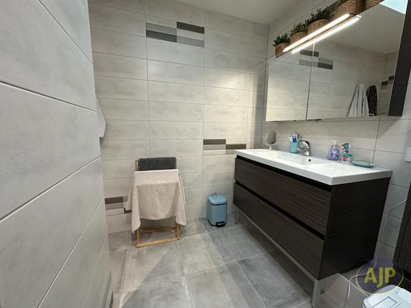 Immeuble à vendre Jonzac : 510 m2 à 770 000€ - AJP Immobilier Pons