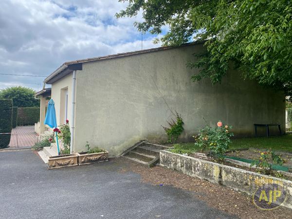 Immeuble à vendre Jonzac : 510 m2 à 770 000€ - AJP Immobilier Pons