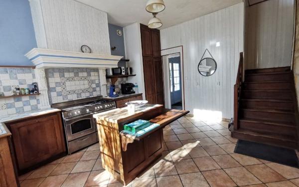 Maison à vendre    5 pièces •  Ambarès-et-Lagrave