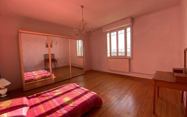 Maison à vendre    5 pièces •  Ambarès-et-Lagrave