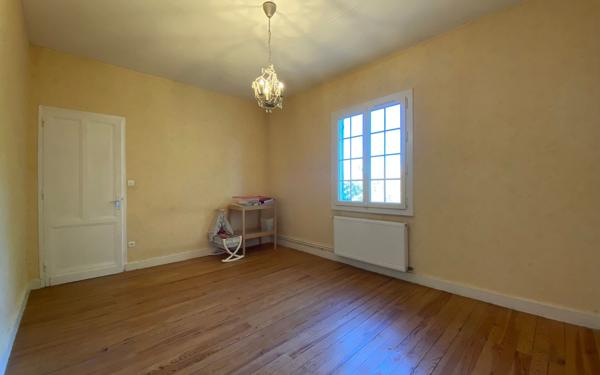 Maison à vendre    5 pièces •  Ambarès-et-Lagrave