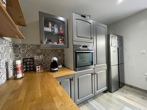 Maison 6 pièce(s) 200 m2