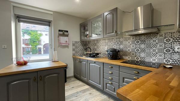 Maison 6 pièce(s) 200 m2