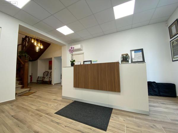 Bureaux à vendre à Libourne en Gironde (33500), ref : 11633/398