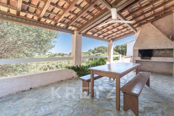 EXCLUSIVITÉ PINARELLO Villa vue mer.