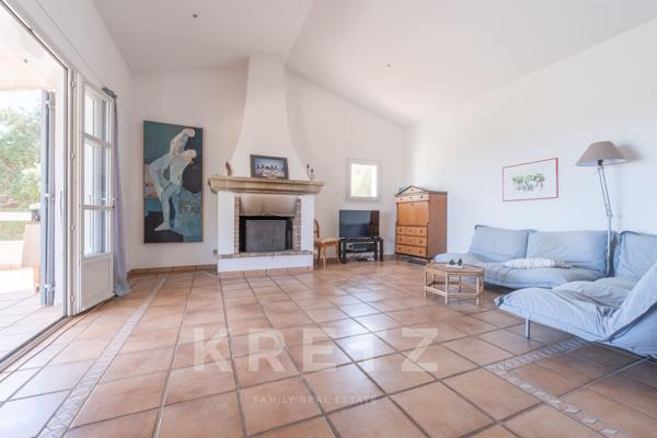 EXCLUSIVITÉ PINARELLO Villa vue mer.