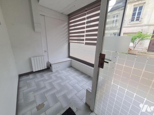 IMMEUBLE LOCAL COMMERCIAL + DUPLEX - A VENDRE - MONTOIRE/ LOIR ( 41800) 