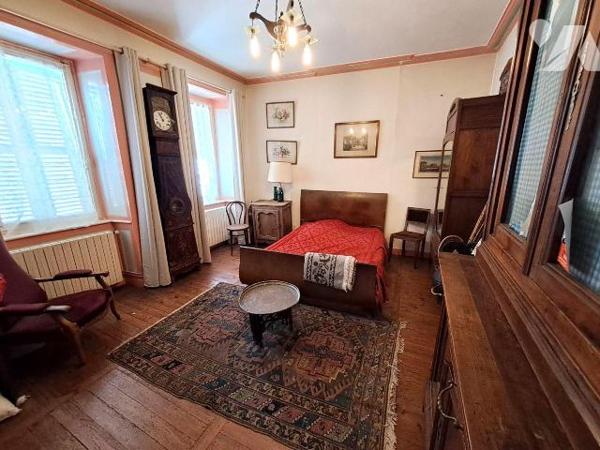 A Vendre à Quimper bel appartement en duplex  de 155 m² situé au centre Historique  dans un aut...