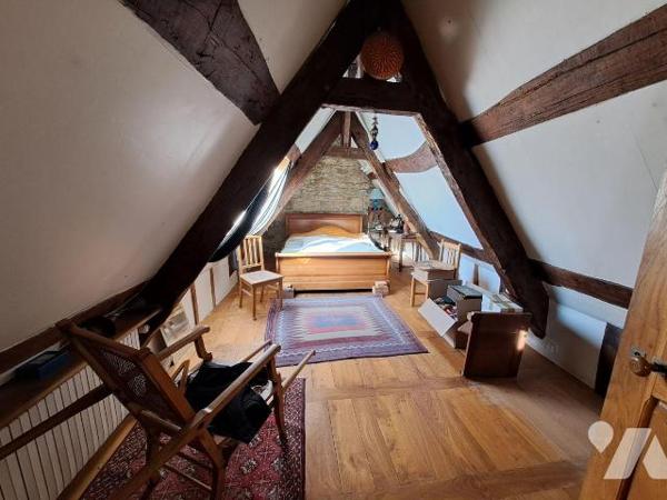 A Vendre à Quimper bel appartement en duplex  de 155 m² situé au centre Historique  dans un aut...