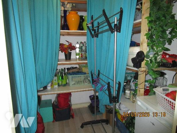 Proche centre ville : Bel appartement de type 4 situé au 1er étage,  avec garage , cave et balcons