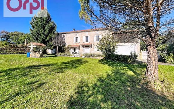 Maison à vendre    3 pièces •  Pinas