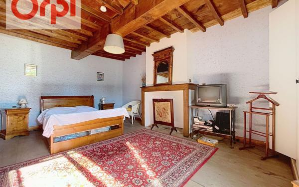 Maison à vendre    3 pièces •  Pinas