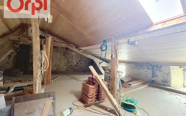 Maison à vendre    3 pièces •  Pinas