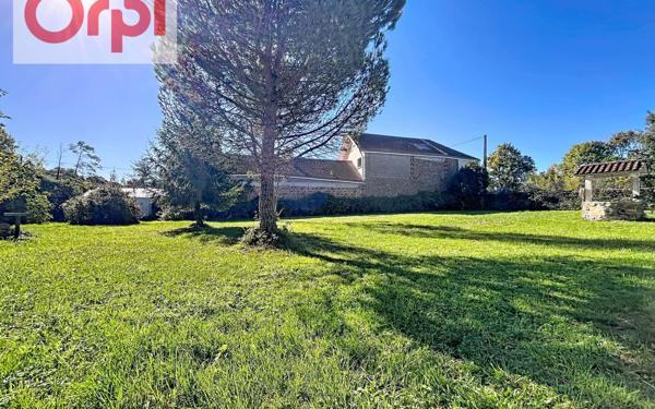 Maison à vendre    3 pièces •  Pinas