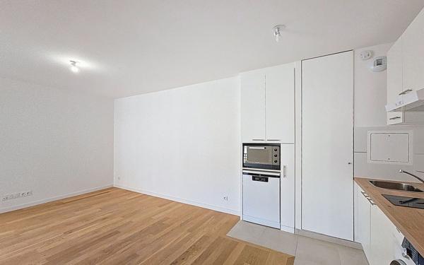 Appartement à louer    2 pièces •  Suresnes