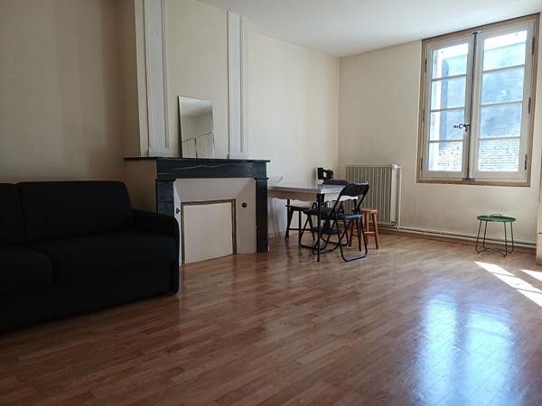 Appartement 31 m² en plein centre-ville de Saumur, idéal premier achat ou investissement locatif