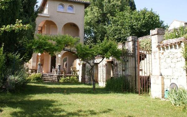 Maison à vendre    6 pièces •  Lectoure