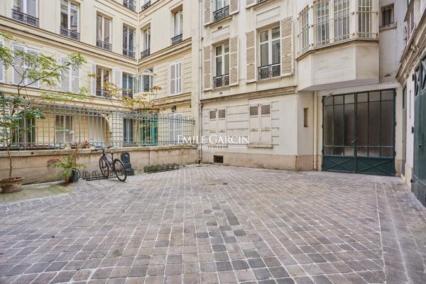 À vendre - appartement  - 40 m² Paris - 75006 -  Jardin du Luxembourg
