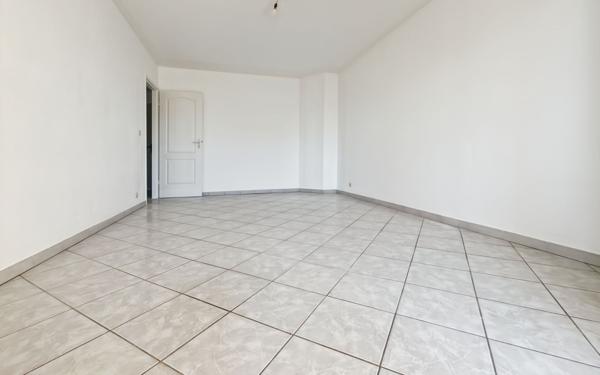 Appartement à vendre    2 pièces • 45,20 m2 Fréjus