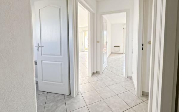 Appartement à vendre    2 pièces • 45,20 m2 Fréjus