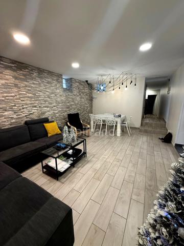 Un grand Souplex de 5 pièces (100 m2) + jardin privative de 200m2 au cœur de MONTMORENCY (95)