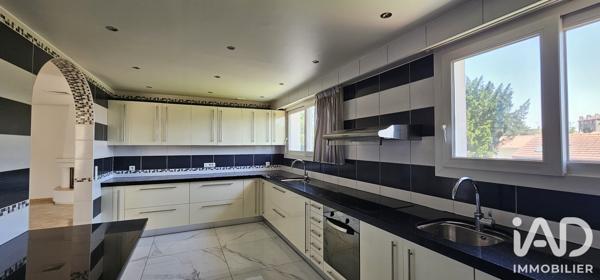 Maison à vendre 6 pièces 191 m² Les Pavillons-sous-Bois