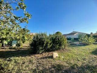 Terrain de 700 m²