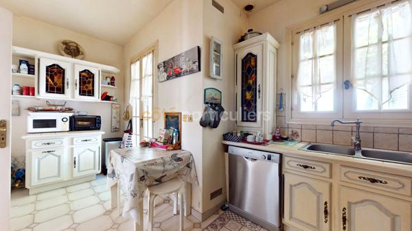 Vente
                Maison204 m² - 8 Pièces -
                    GIF SUR YVETTE (91190)