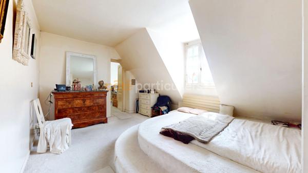 Vente
                Maison204 m² - 8 Pièces -
                    GIF SUR YVETTE (91190)