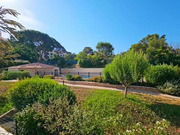 Le Pradet - Appartement T4 - Residence recente avec piscine - Garage