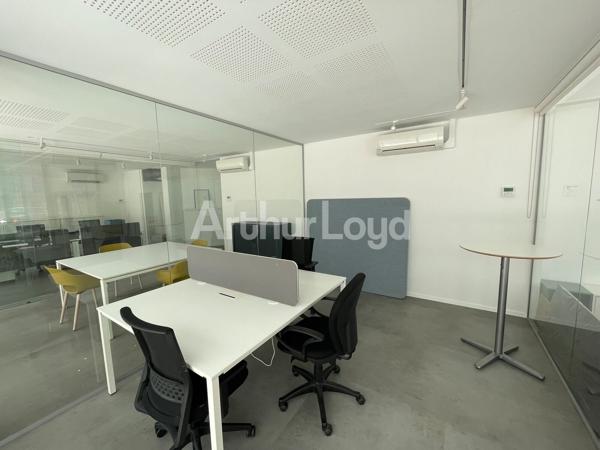 Location bureaux 366 m² équipés à Lille - Surfaces divisibles et climatisée