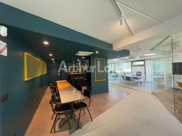 Location bureaux 366 m² équipés à Lille - Surfaces divisibles et climatisée