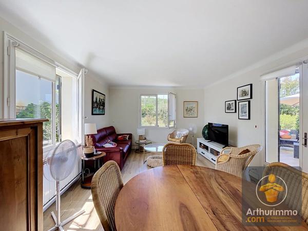 Vente                                                      Maison
                        
                     6 pièces                      137 m2                     à Mimizan