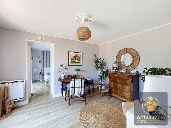 Vente                                                      Maison
                        
                     6 pièces                      137 m2                     à Mimizan