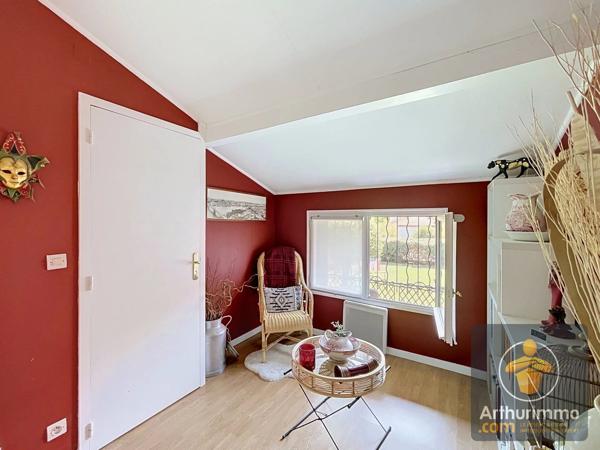 Vente                                                      Maison
                        
                     6 pièces                      137 m2                     à Mimizan