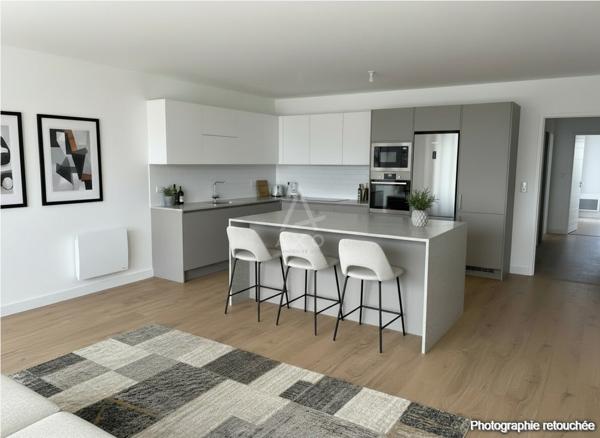 T3 traversant 75 m² balcon et terrasse avec ascenseur - 1ère occupation