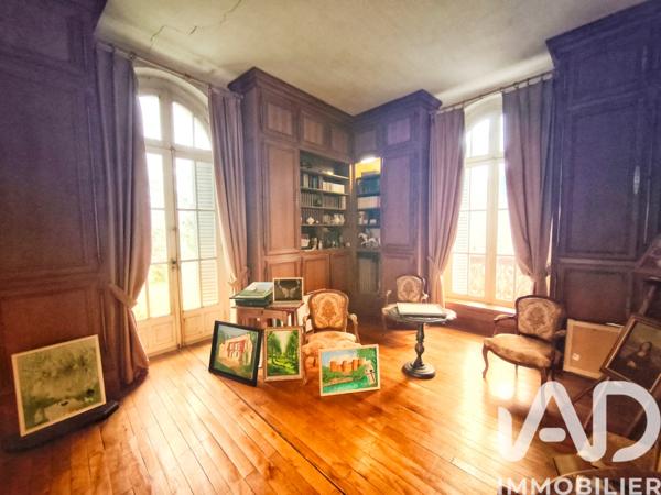 Maison à vendre 10 pièces 281 m² Échiré