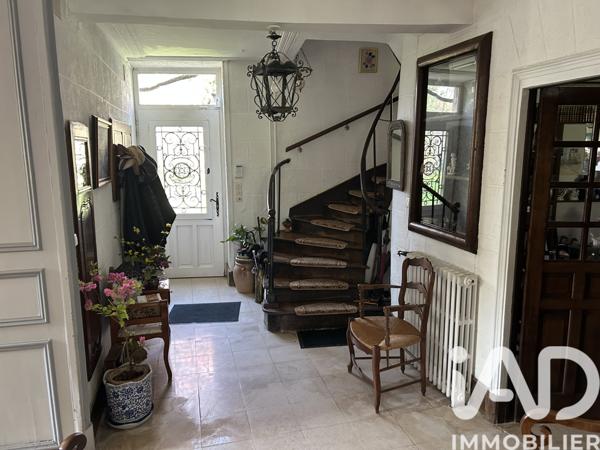 Maison à vendre 10 pièces 281 m² Échiré