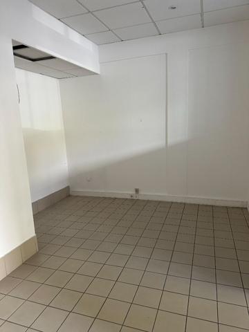 À LOUER Bureaux 41 m² en rez-de-chaussée Vannes, centre d'affaires