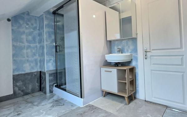 Immeuble à vendre    4 pièces •  Forbach