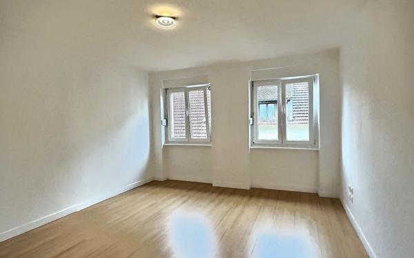 Immeuble à vendre    4 pièces •  Forbach