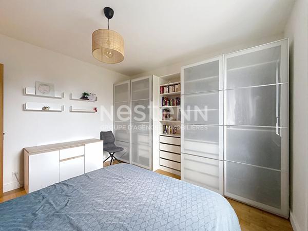 Maison indépendante de 1930 Rénovée avec garage 4 chambres - 69500 BRON