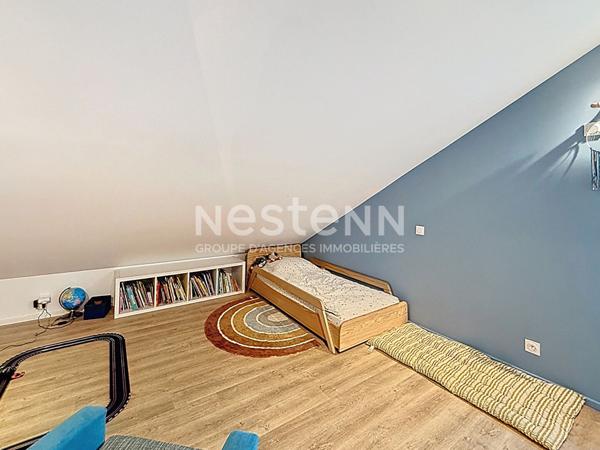 Maison indépendante de 1930 Rénovée avec garage 4 chambres - 69500 BRON