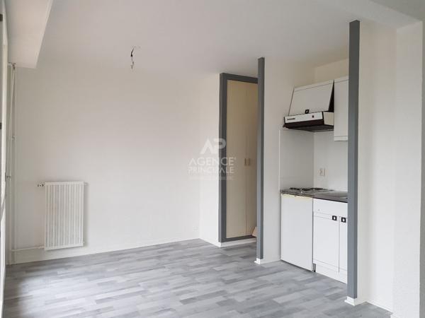 Appartement Cergy 1 pièce(s) 39,40 m2

Loyer €779/mois charges comprises **

- Ref : MG11038