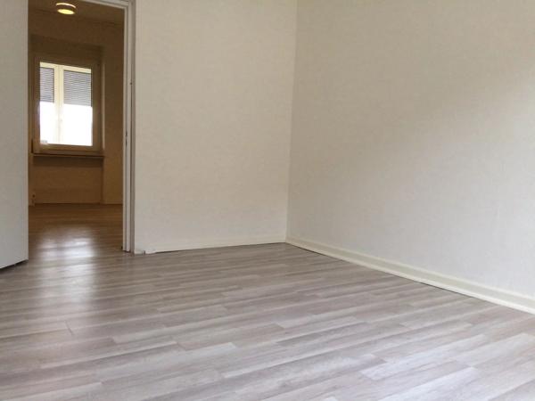 Vente                                                      Appartement
                        
                     2 pièces                      43 m2                     à Nilvange